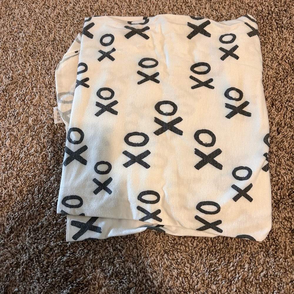 Copper Pearl XO swaddle